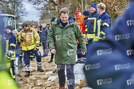 Stephan Weil besucht Hochwassergebiet in der Region Heidekreis