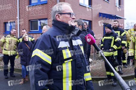 Stephan Weil besucht Hochwasser-Einsatzkräfte in der Region Hannover