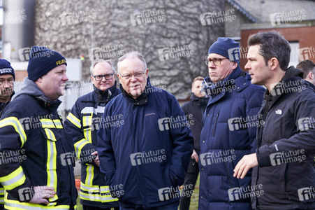 Stephan Weil besucht Hochwasser-Einsatzkräfte in der Region Hannover