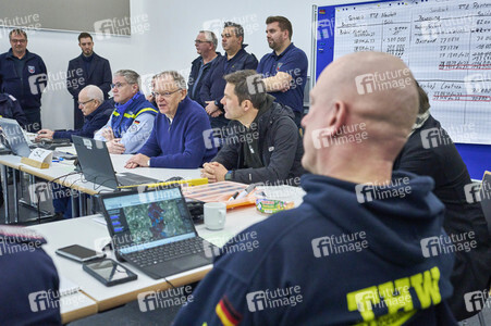 Stephan Weil besucht Hochwasser-Einsatzkräfte in der Region Hannover