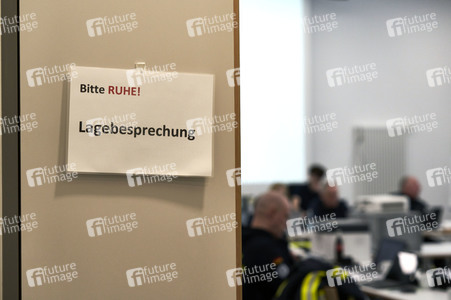 Stephan Weil besucht Hochwasser-Einsatzkräfte in der Region Hannover
