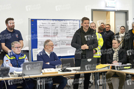 Stephan Weil besucht Hochwasser-Einsatzkräfte in der Region Hannover