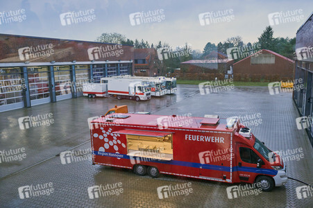 Stephan Weil besucht Hochwasser-Einsatzkräfte in der Region Hannover
