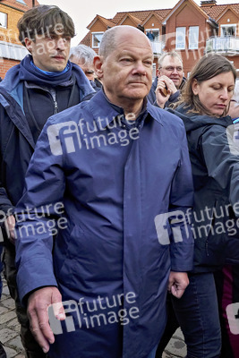 Olaf Scholz besucht das Hochwassergebiet in Verden