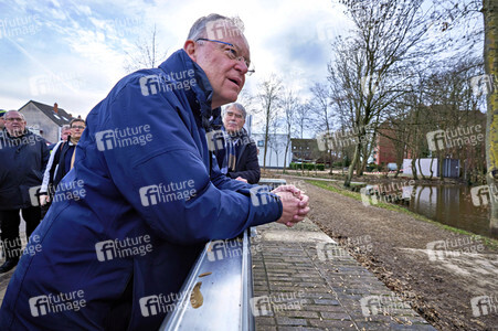 Olaf Scholz besucht das Hochwassergebiet in Verden