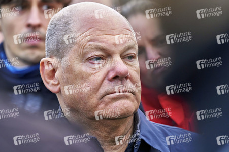 Olaf Scholz besucht das Hochwassergebiet in Verden