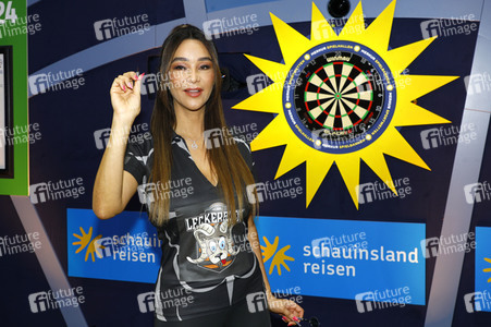 Promi-Darts-WM 2024 in Düsseldorf