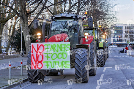 Bauerndemo gegen Agrarpolitik der Bundesregierung in der Region Hannover
