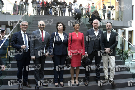 Bundespressekonferenz zur Gründung der Partei Bündnis Sahra Wagenknecht in Berlin