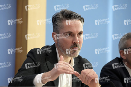 Bundespressekonferenz zur Gründung der Partei Bündnis Sahra Wagenknecht in Berlin