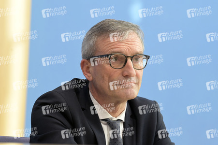Bundespressekonferenz zur Gründung der Partei Bündnis Sahra Wagenknecht in Berlin