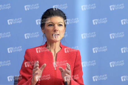 Bundespressekonferenz zur Gründung der Partei Bündnis Sahra Wagenknecht in Berlin