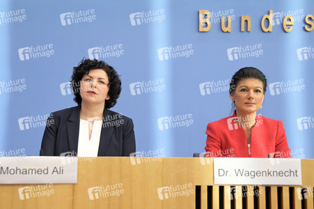 Bundespressekonferenz zur Gründung der Partei Bündnis Sahra Wagenknecht in Berlin