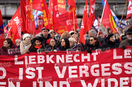 Luxemburg-Liebknecht-Demonstration 2024 in Berlin