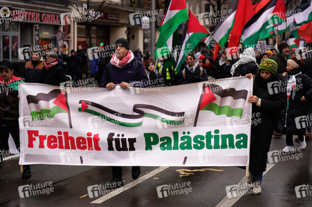 Luxemburg-Liebknecht-Demonstration 2024 in Berlin