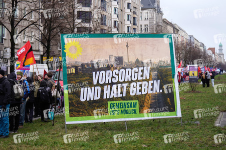 Luxemburg-Liebknecht-Demonstration 2024 in Berlin