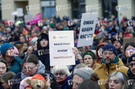 Kundgebung gegen die AfD am Brandenburger Tor in Berlin