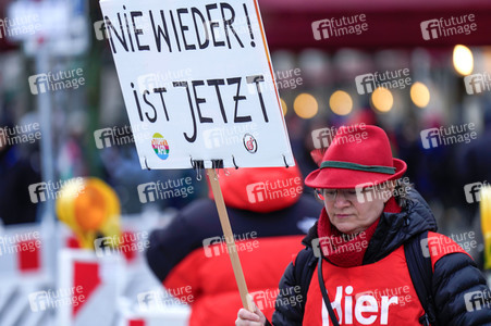 Kundgebung gegen die AfD am Brandenburger Tor in Berlin