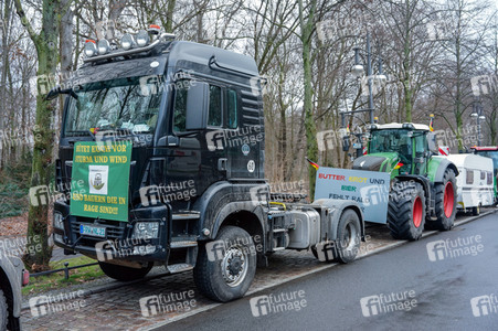 Ankunft zur Großdemonstration von Landwirtschaft und Transportgewerbe in Berlin
