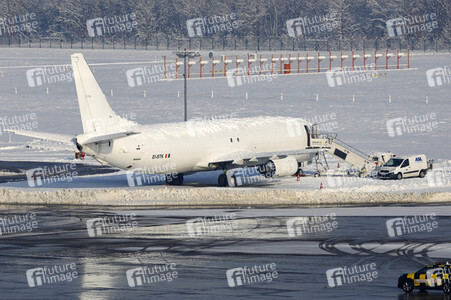 Winterdienst auf dem Flughafen Köln/Bonn