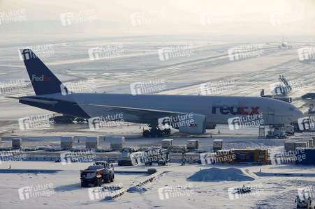 Winterdienst auf dem Flughafen Köln/Bonn
