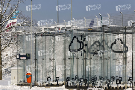 Winterdienst auf dem Flughafen Köln/Bonn