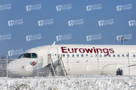 Winterdienst auf dem Flughafen Köln/Bonn
