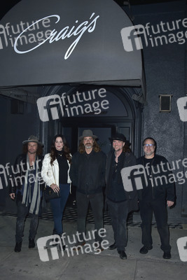 Celebrities besuchen das Restaurant Craig's in West Hollywood
