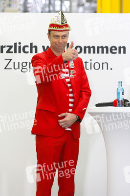 Präsentation der Karnevals S-Bahn für die Session 2024 in Köln