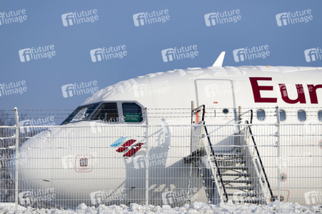 Winterdienst auf dem Flughafen Köln/Bonn