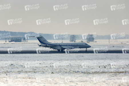 Winterdienst auf dem Flughafen Köln/Bonn