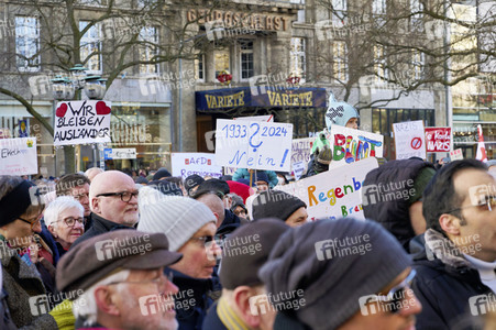 Demonstration gegen Rechtsextremismus in Hannover