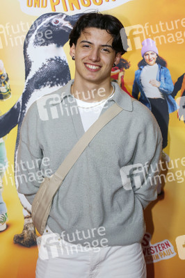 Filmpremiere 'Die Chaosschwestern und Pinguin Paul' in Köln