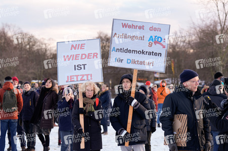 Demonstration gegen Rechtsextremismus in Berlin