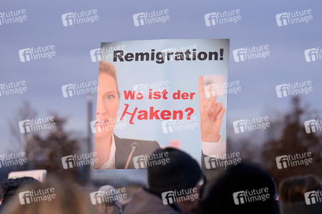 Demonstration gegen Rechtsextremismus in Berlin