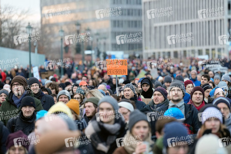 Demonstration gegen Rechtsextremismus in Berlin