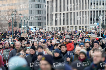 Demonstration gegen Rechtsextremismus in Berlin