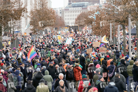 Demonstration gegen Rechtsextremismus in Berlin