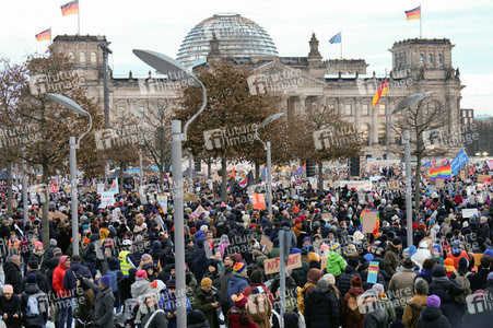 Demonstration gegen Rechtsextremismus in Berlin