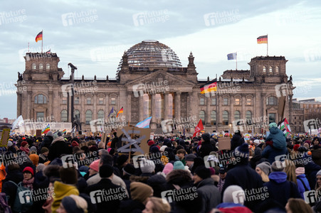 Demonstration gegen Rechtsextremismus in Berlin