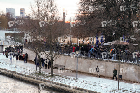 Demonstration gegen Rechtsextremismus in Berlin