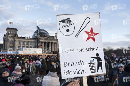 Demonstration gegen Rechtsextremismus in Berlin