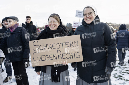 Demonstration gegen Rechtsextremismus in Berlin