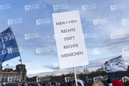 Demonstration gegen Rechtsextremismus in Berlin