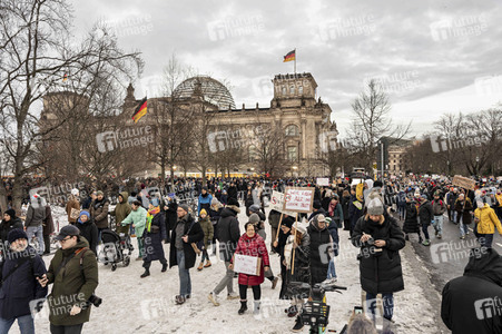 Demonstration gegen Rechtsextremismus in Berlin