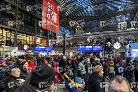 Demonstration gegen Rechtsextremismus in Berlin