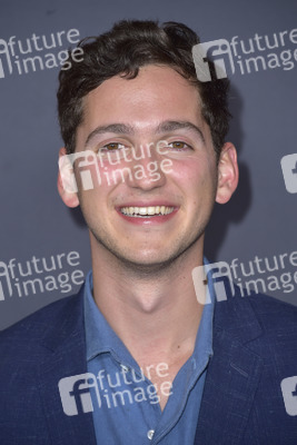 Season 12 Premiere 'Lass es, Larry!' in Los Angeles