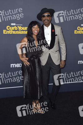 Season 12 Premiere 'Lass es, Larry!' in Los Angeles
