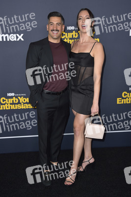 Season 12 Premiere 'Lass es, Larry!' in Los Angeles