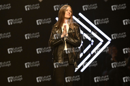 Rebekka Ruetz Fashion Show auf der Berlin Fashion Week A/W 2024